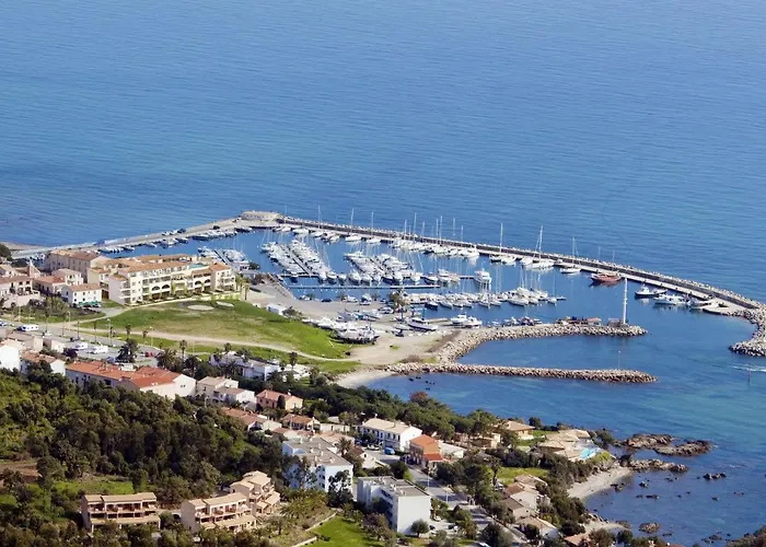 Dentice By Interhome Sari-Solenzara